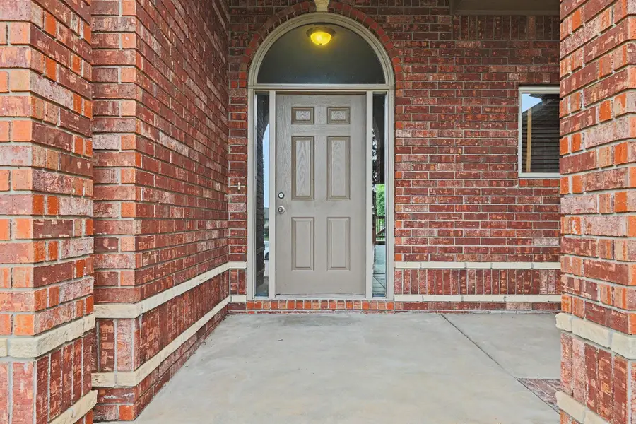 3317 N North Shore Ct, Wichita, KS 67205 - #3