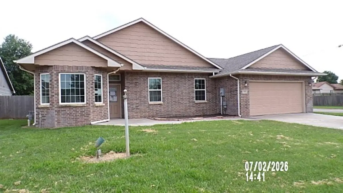 1850 S Lark Ct, Wichita, KS 67209-4402 - #1