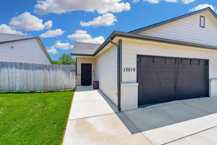 12019 W Shadow Lakes, Wichita, KS 67205 - #2