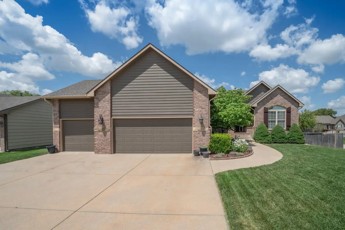 13905 E Ayesbury St, Wichita, KS 67228 - #1