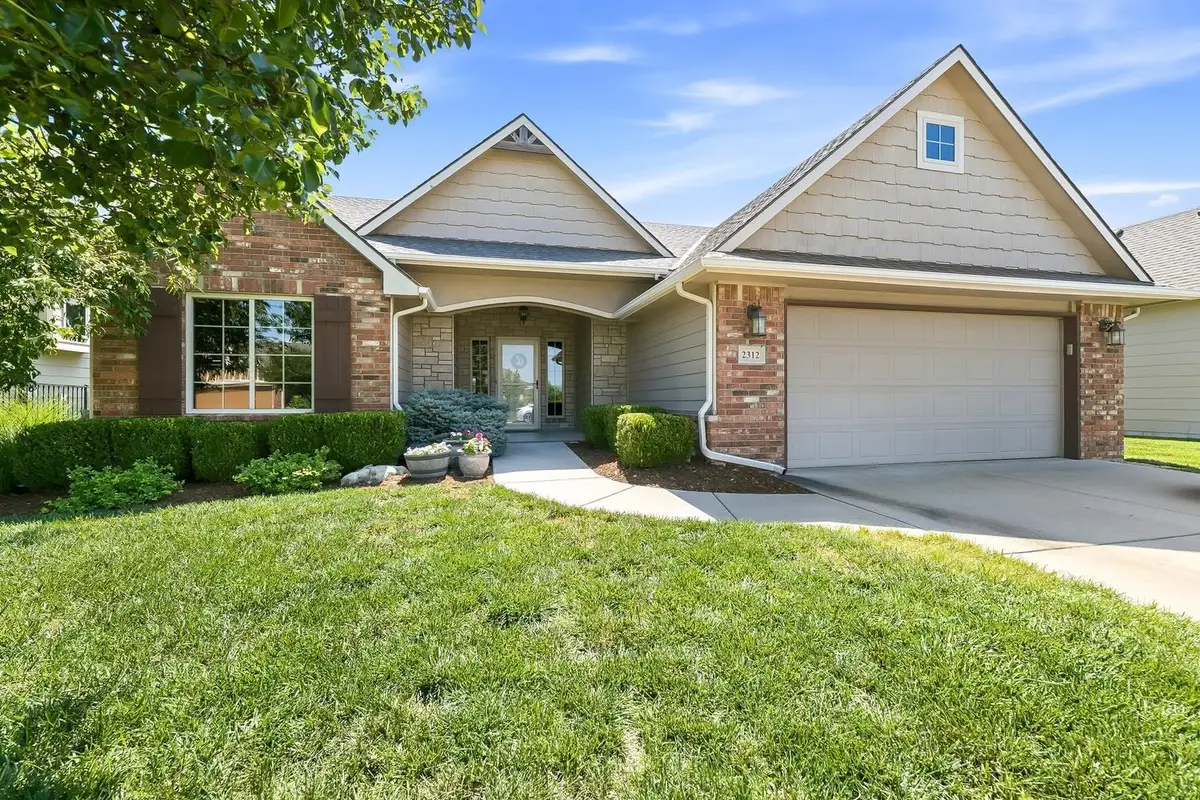2312 N Sawgrass Cir, Derby, KS 67037 - #1
