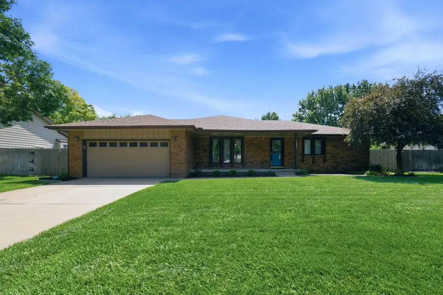 1422 N Rutgers St, Wichita, KS 67212 - #2