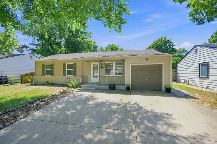 1039 N Kokomo, Derby, KS 67037 - #2