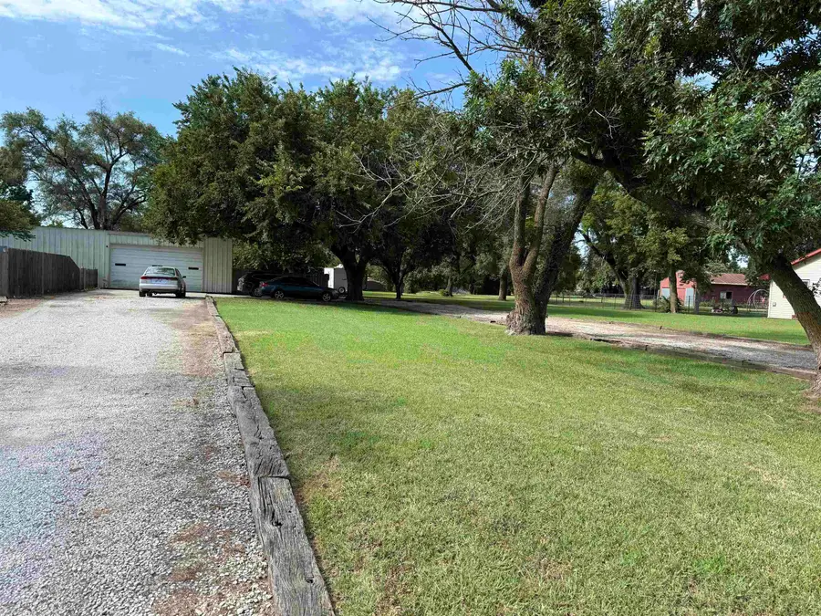 1801 W 53rd St N, Wichita, KS 67204 - #3