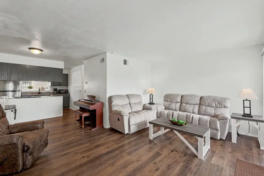 5566 S Gold St, Unit 200, Wichita, KS 67217 - #3