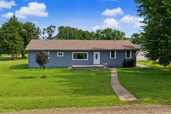 300 E Railroad Ave, Beverly, KS 67423-9110