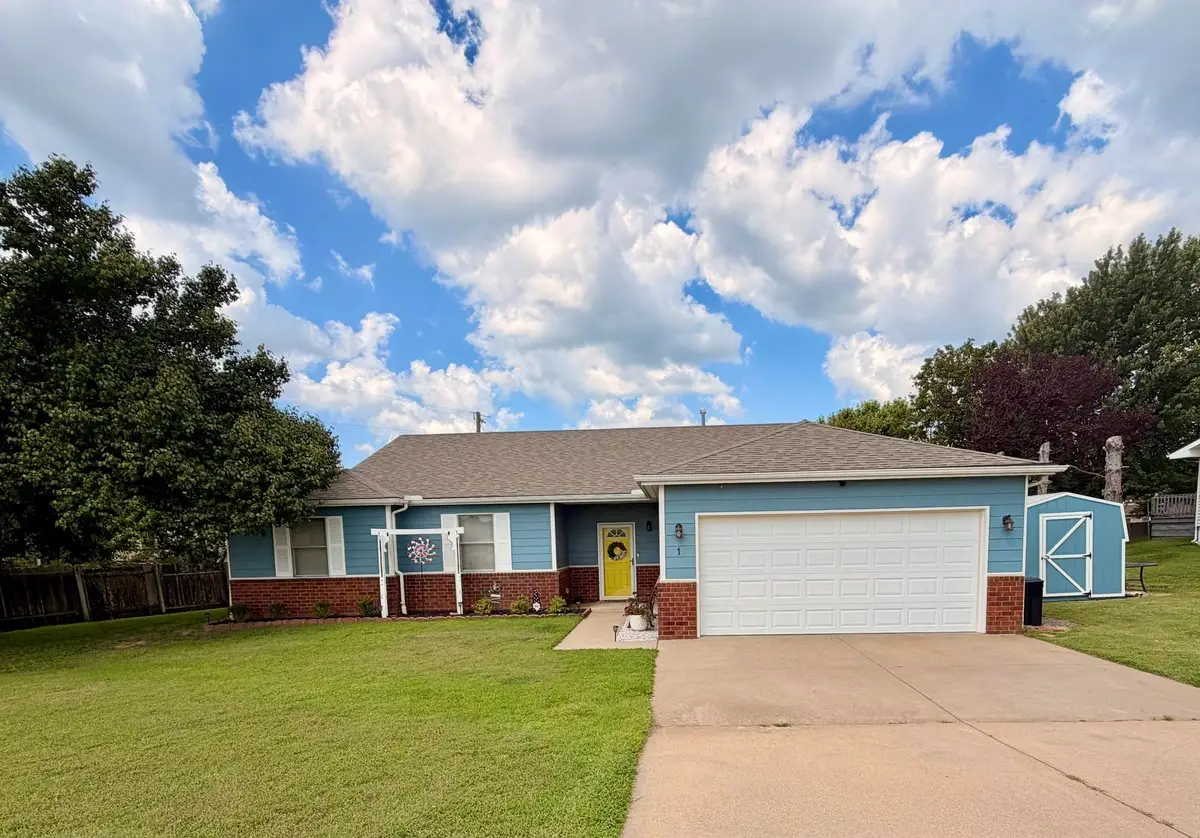 1 Lomond Terrace, Winfield, KS 67156 - #1