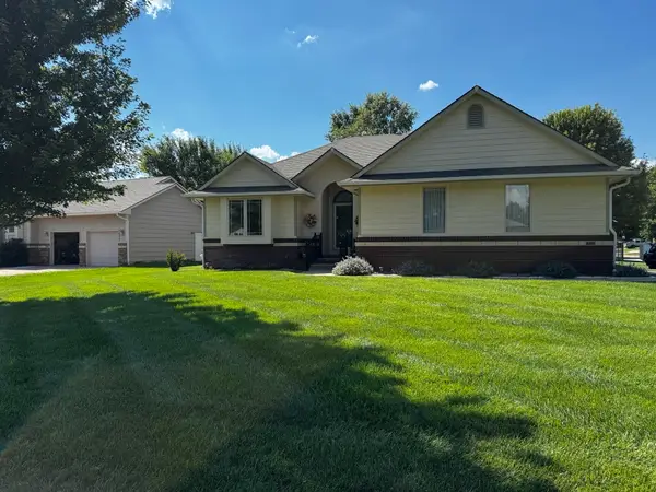 1835 E Megan Circle, El Dorado, KS 67042