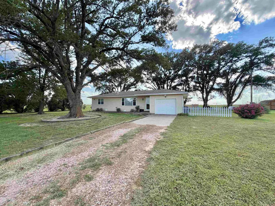 1149 N Dixon, Milton, KS 67106 - #2