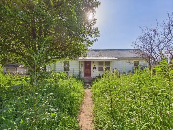 425 S Kansas Ave, Anthony, KS 67003