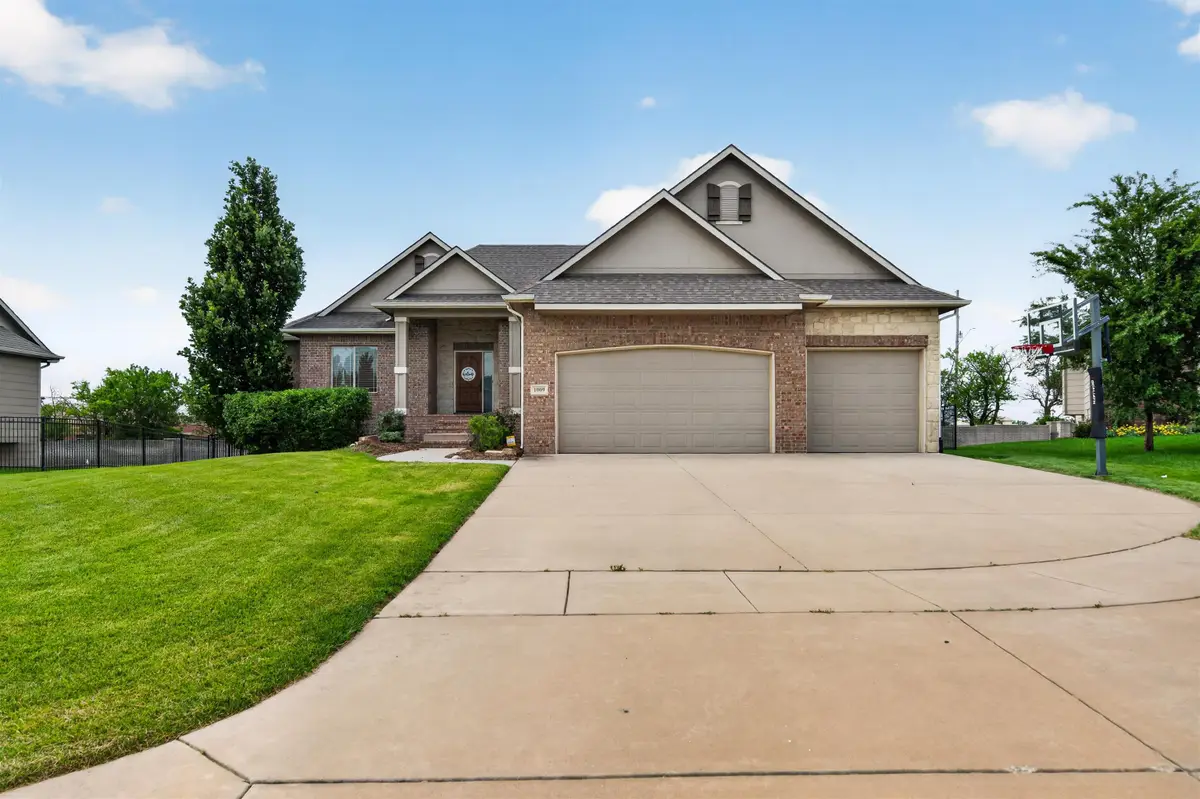 1009 E Rosemont, Andover, KS 67002 - #1