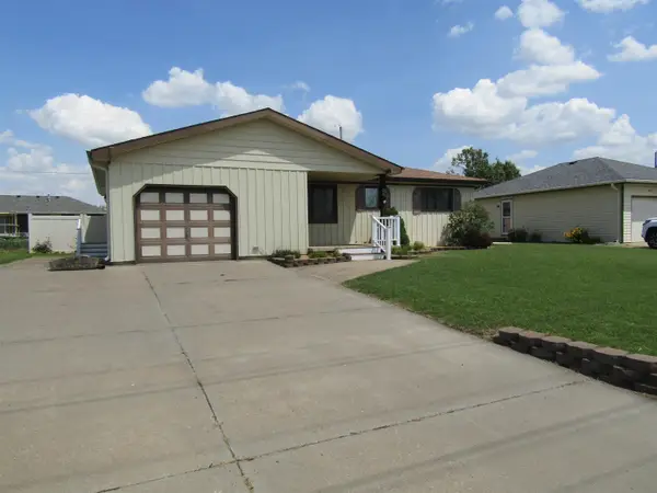 2205 S Ohio St., Salina, KS 67401