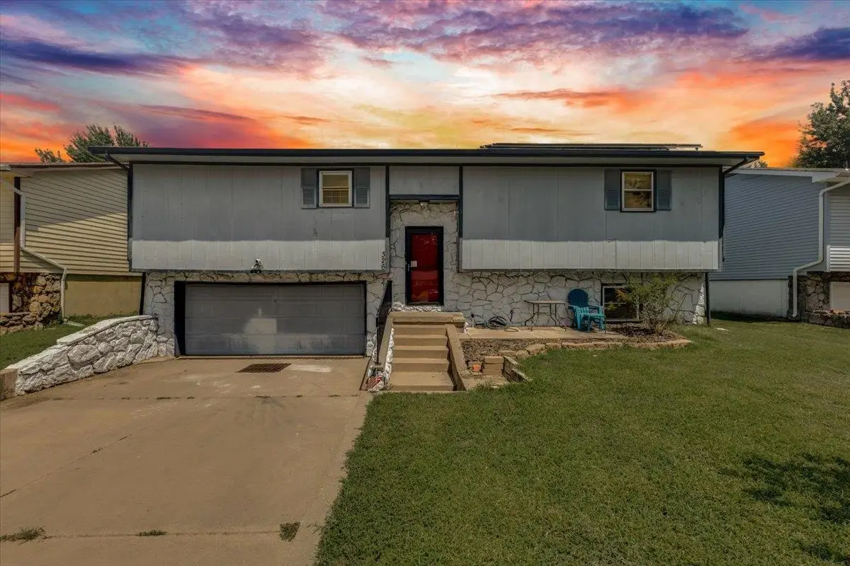 326 N Jane St, Haysville, KS 67060-1341 - #1