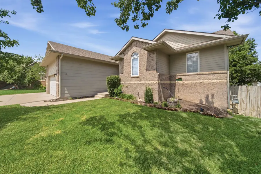 308 W Waterford Ct, Andover, KS 67002 - #3
