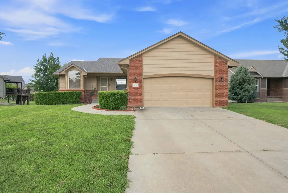 2421 N Fieldstone Street, Andover, KS 67002 - #1