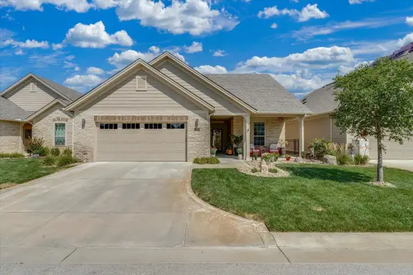 6606 W Palmetto St, Wichita, KS 67205