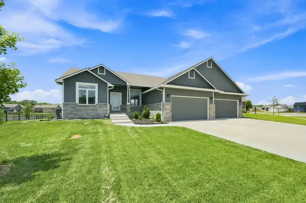 1601 N Blackstone, Wichita, KS 67235