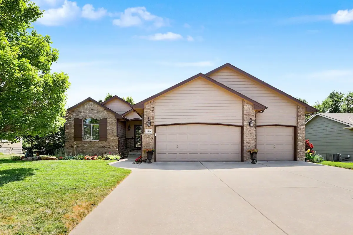 2906 N Emerson St, Derby, KS 67037 - #1