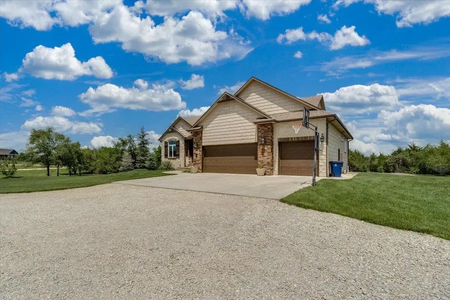 2625 S Saratoga Ct., Goddard, KS 67052 - #2
