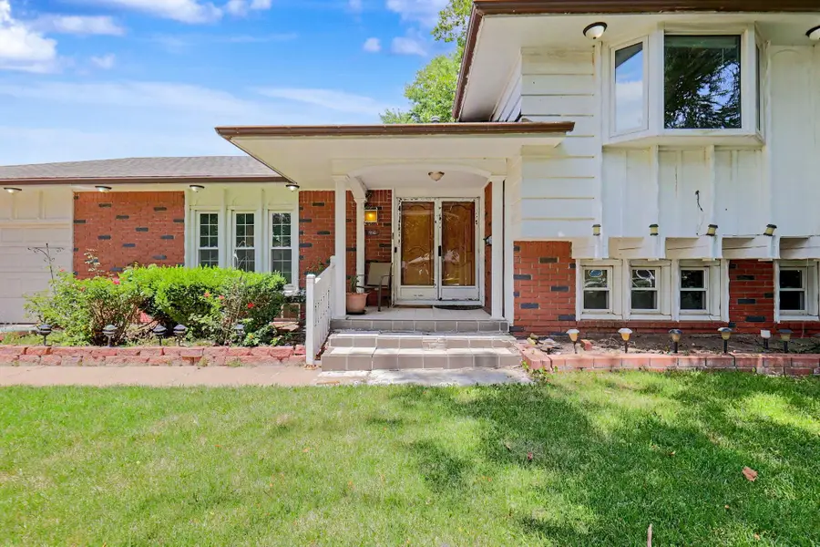 1950 N Charlotte, Wichita, KS 67208 - #3