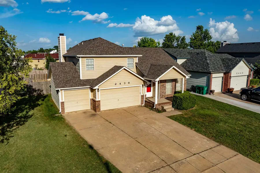 2438 S Cypress St, Wichita, KS 67210-2450 - #2