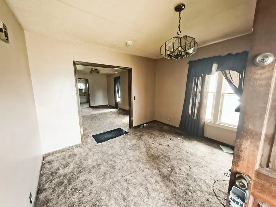 320 Center, Salina, KS 67401 - #2
