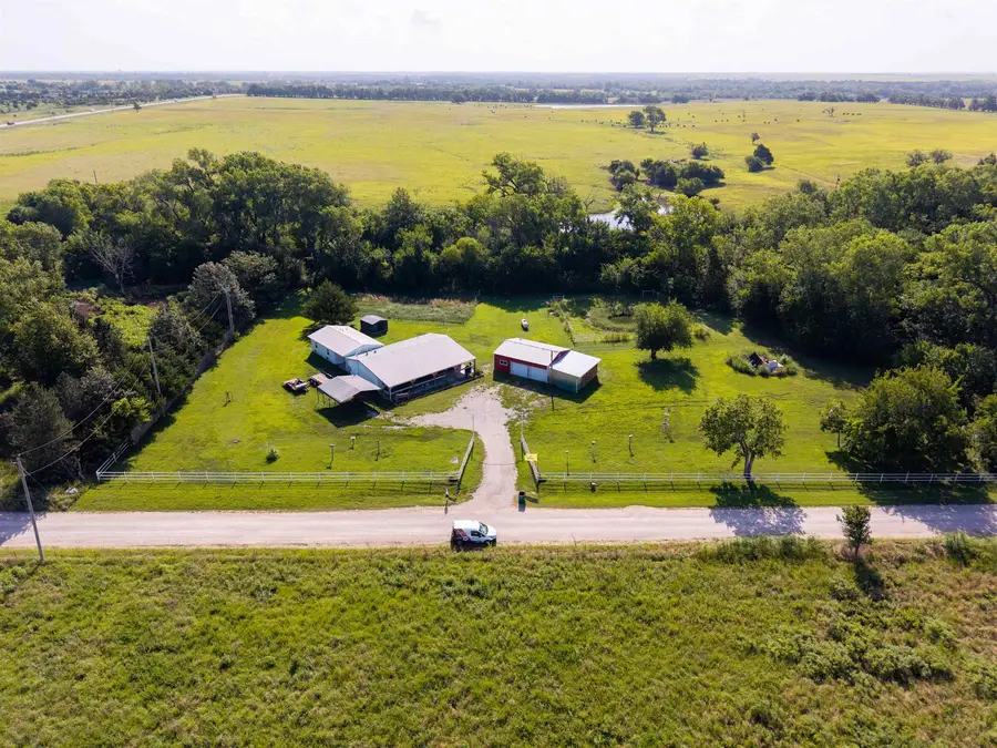 10150 SE Turkey Creek Rd, Leon, KS 67074 - #3