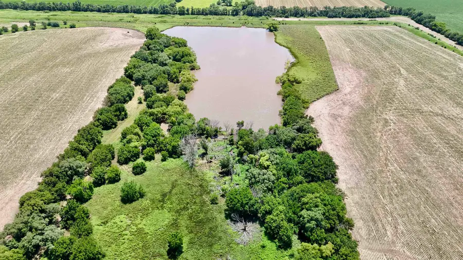 6107 S Hoover Rd, Sedgwick, KS 67135 - #3