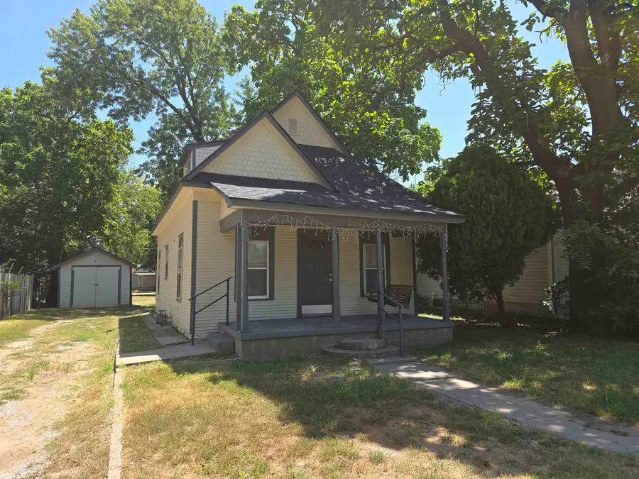 2026 N Arkansas Ave, Wichita, KS 67203 - #2
