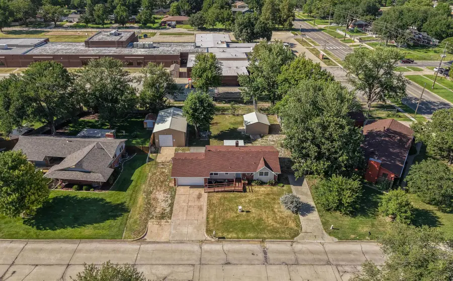 1406 N Lynnhurst Ave, Wichita, KS 67212 - #2