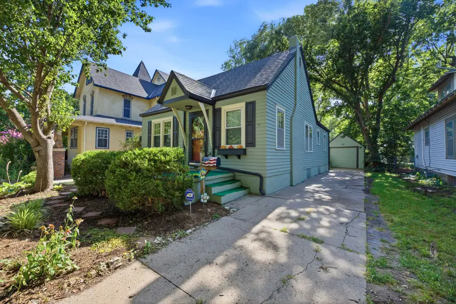 1125 N Coolidge Ave, Wichita, KS 67203 - #2