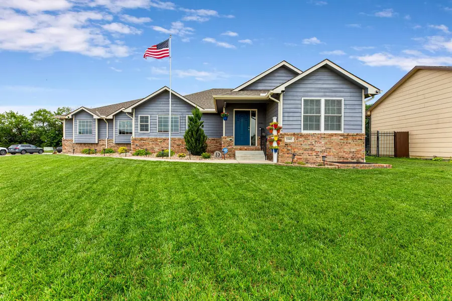 2102 S Cranbrook St, Wichita, KS 67207 - #2