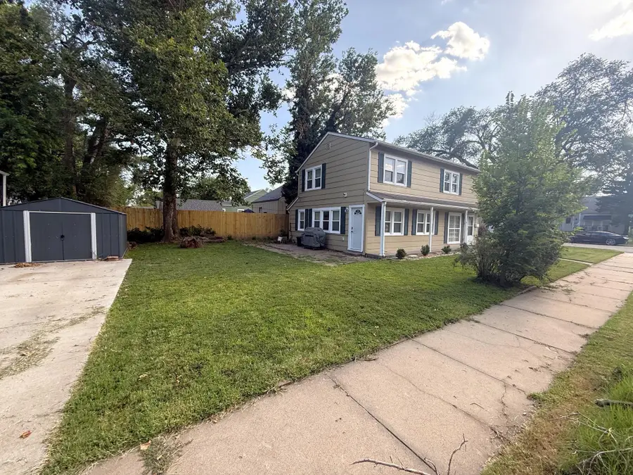 367 W Jewell Ave, Salina, KS 67401 - #3