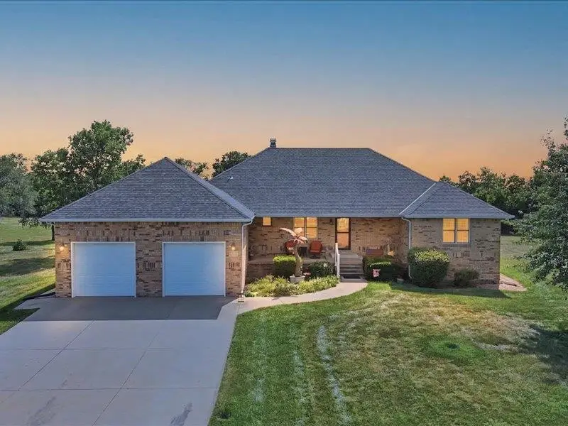 1401 E 93rd St. N, Park City, KS 67147 - #1