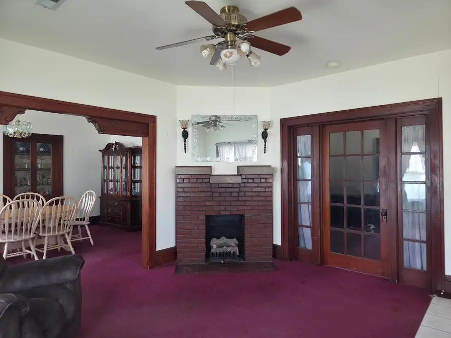 422 S Jefferson, Wellington, KS 67152 - #3