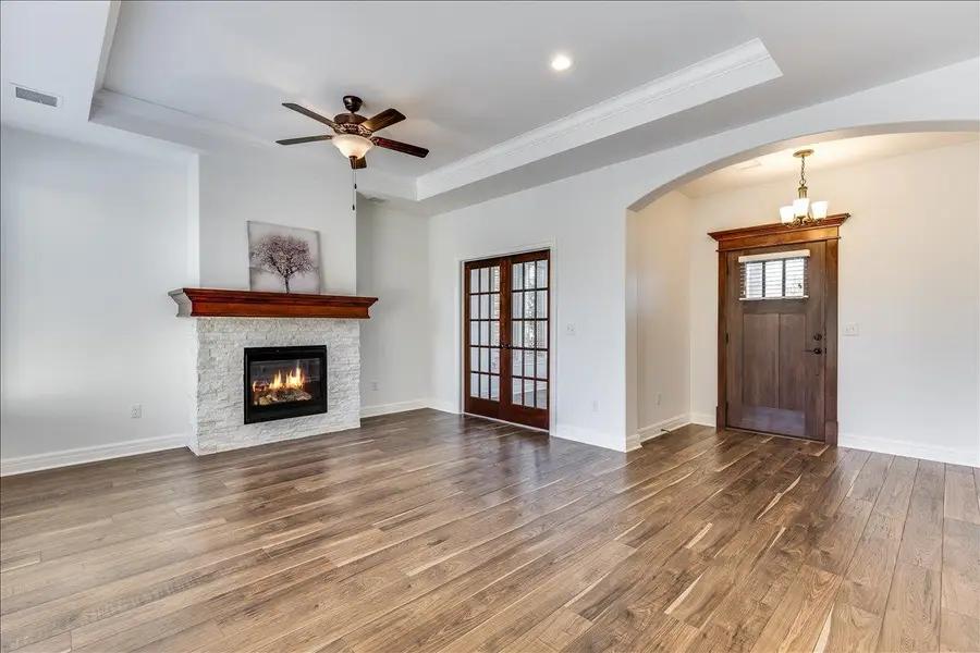 1004 E Cross Creek Pl, Derby, KS 67037 - #3