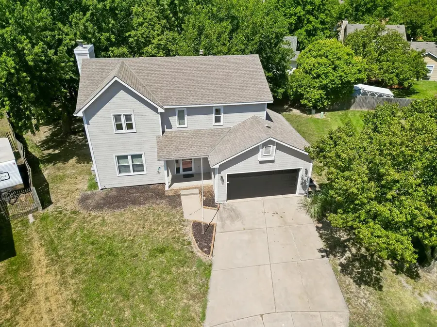 4479 N Edgemoor Ct, Bel Aire, KS 67220 - #2