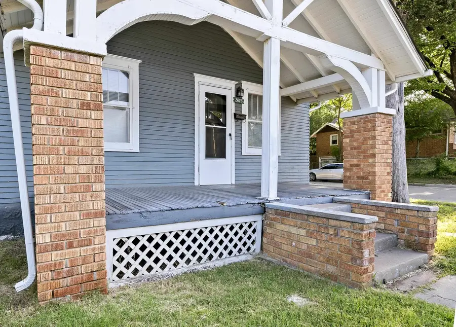 2626 E 13th St N, Wichita, KS 67214 - #2