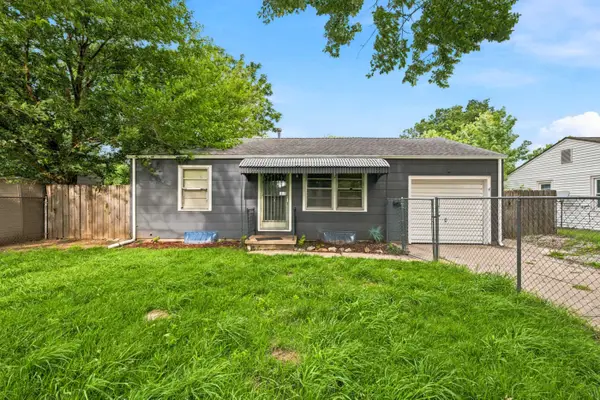 4533 S Oak Ave, Wichita, KS 67217