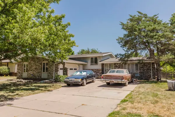 8606 E Cherry Creek, Wichita, KS 67207