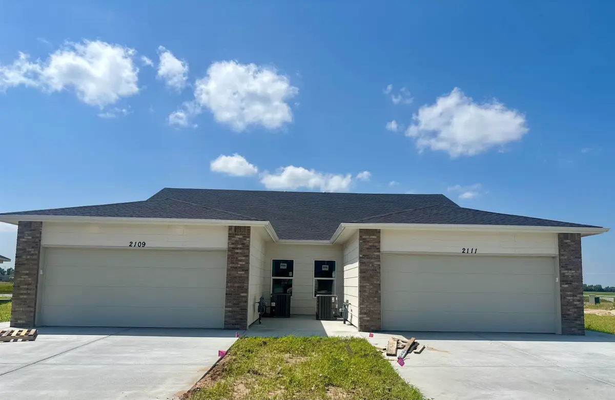 2109 N Melody Ln, Goddard, KS 67052 - #1