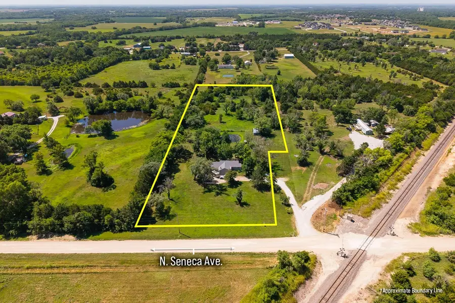 10001 E 103rd, Mulvane, KS 67110 - #2