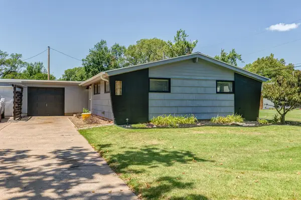 133 Georgia Ave, Salina, KS 67401