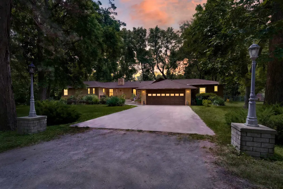 1725 W 27th St N, Wichita, KS 67204 - #1