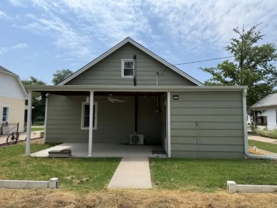 1002 N Grimes St., McPherson, KS 67460-2827 - #3