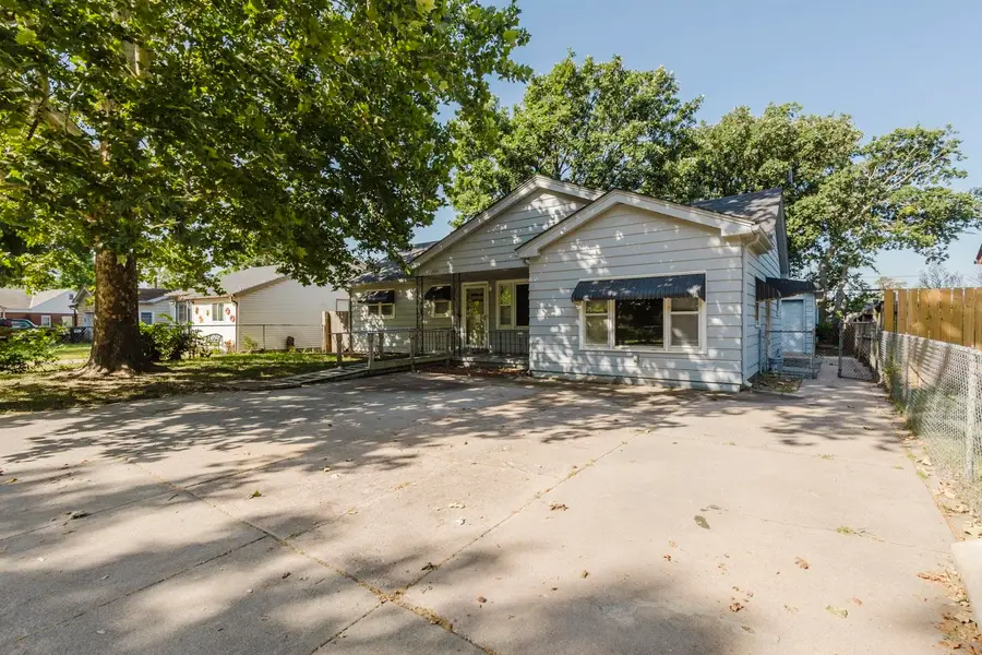 2869 S Mosley, Wichita, KS 67216 - #2