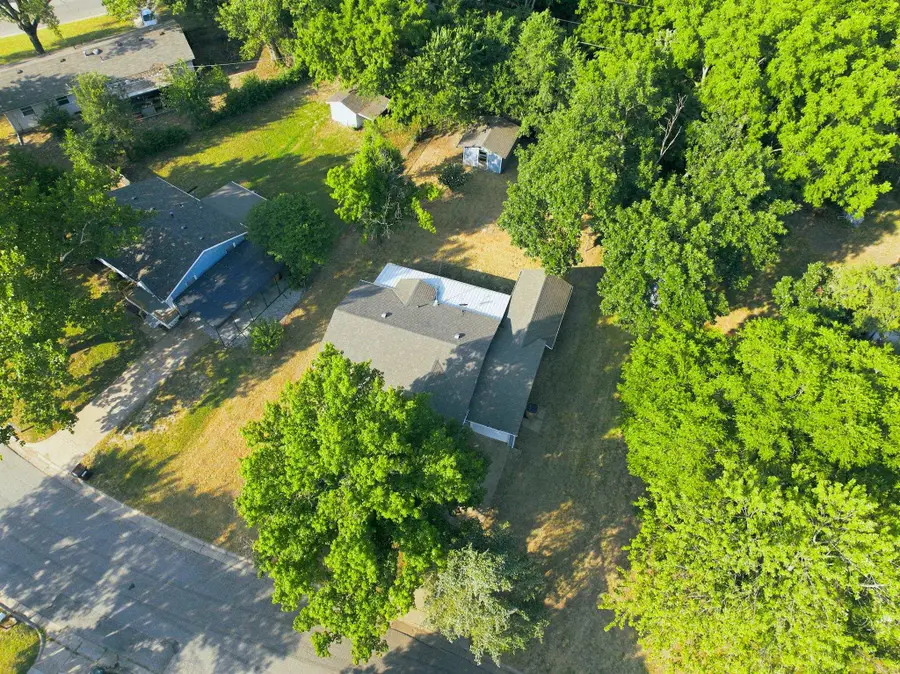 6639 N Kerman Dr, Park City, KS 67219 - #2