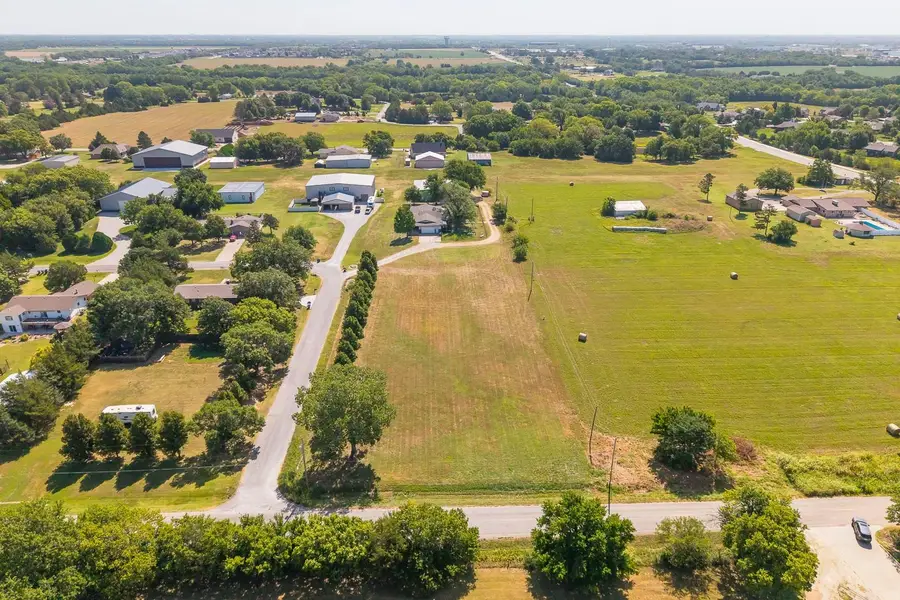1.3+/- Acres at Hawthorne, Valley Center, KS 67147 - #3