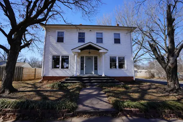 201 Park, Winfield, KS 67156