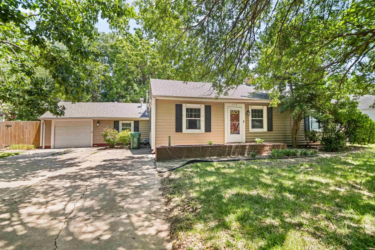 712 S Terrace Dr, Wichita, KS 67218 - #1